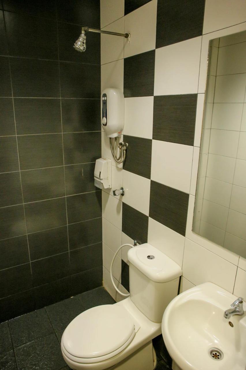 N K Hotel Muar Zewnętrze zdjęcie